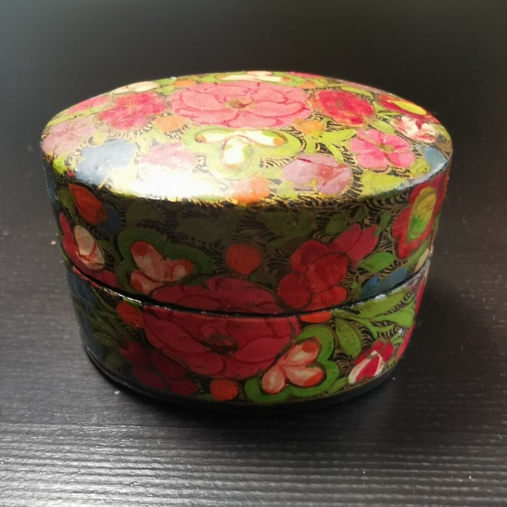 Kashmiri‎ Art Papier Mache - Oval Box, Small, Multicoloured